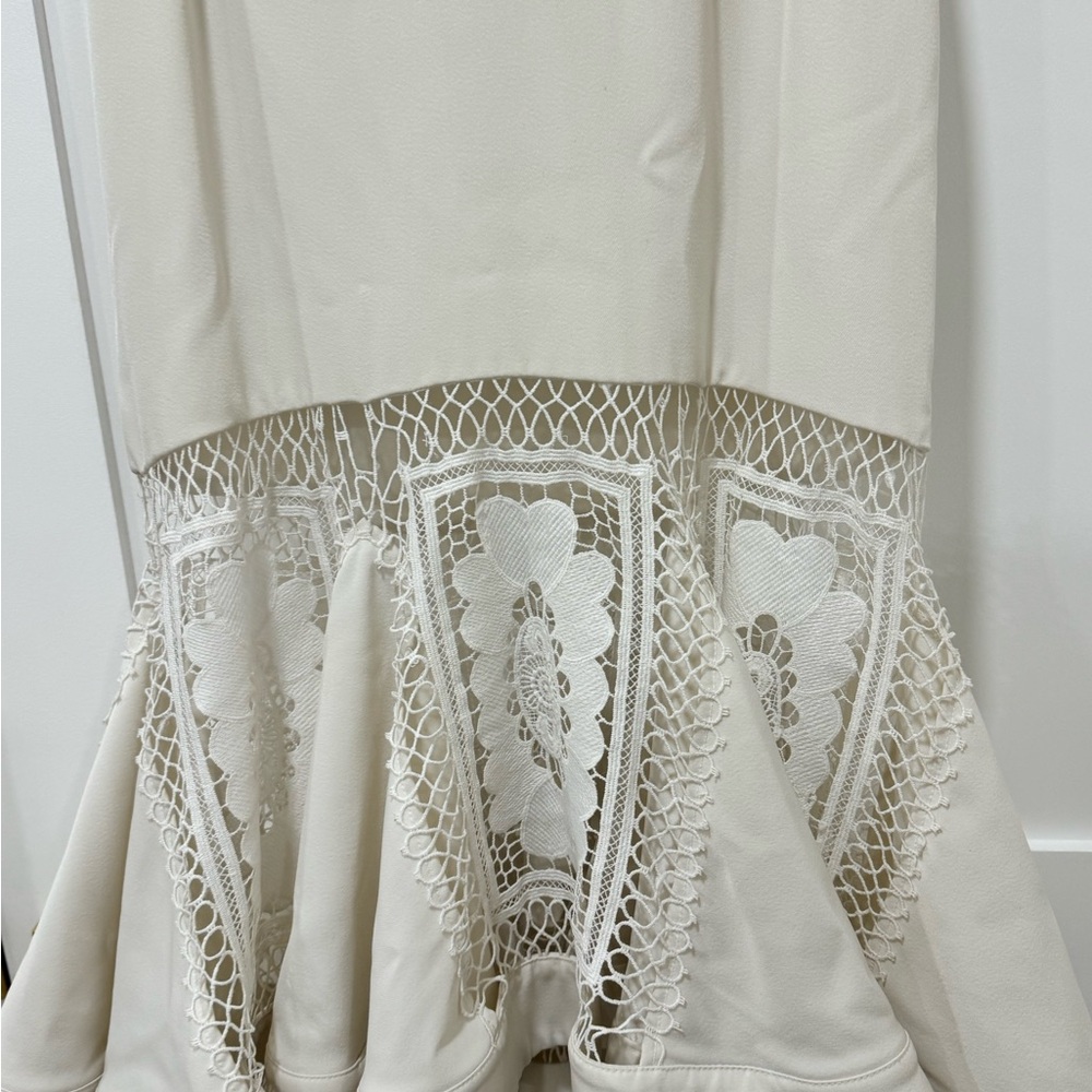Revolve Bronx and Banco size 2 US Elegant Cream Lace Dress - Picture 3 of 7